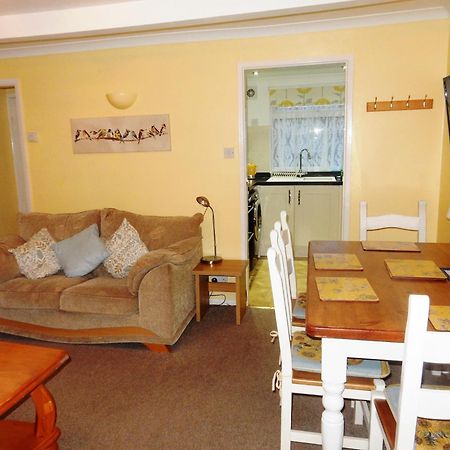 Sheena'S Dartmouth Chalets 外观 照片